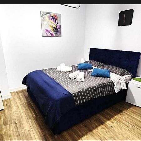 Wall St House Σίμπιου Εξωτερικό φωτογραφία